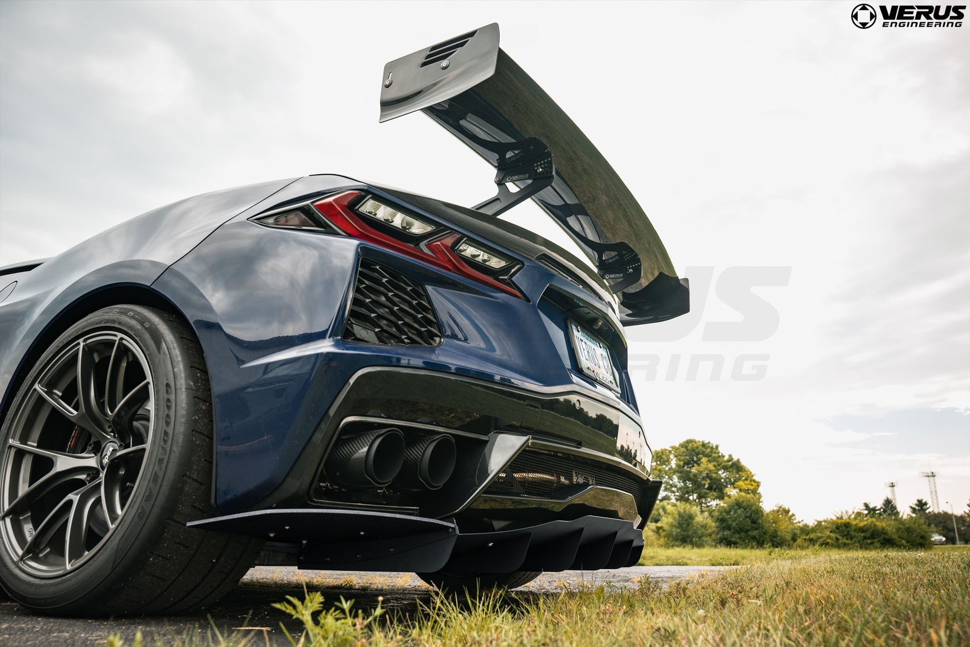 Verus C8 Stingray Composite Rear Spat Kit