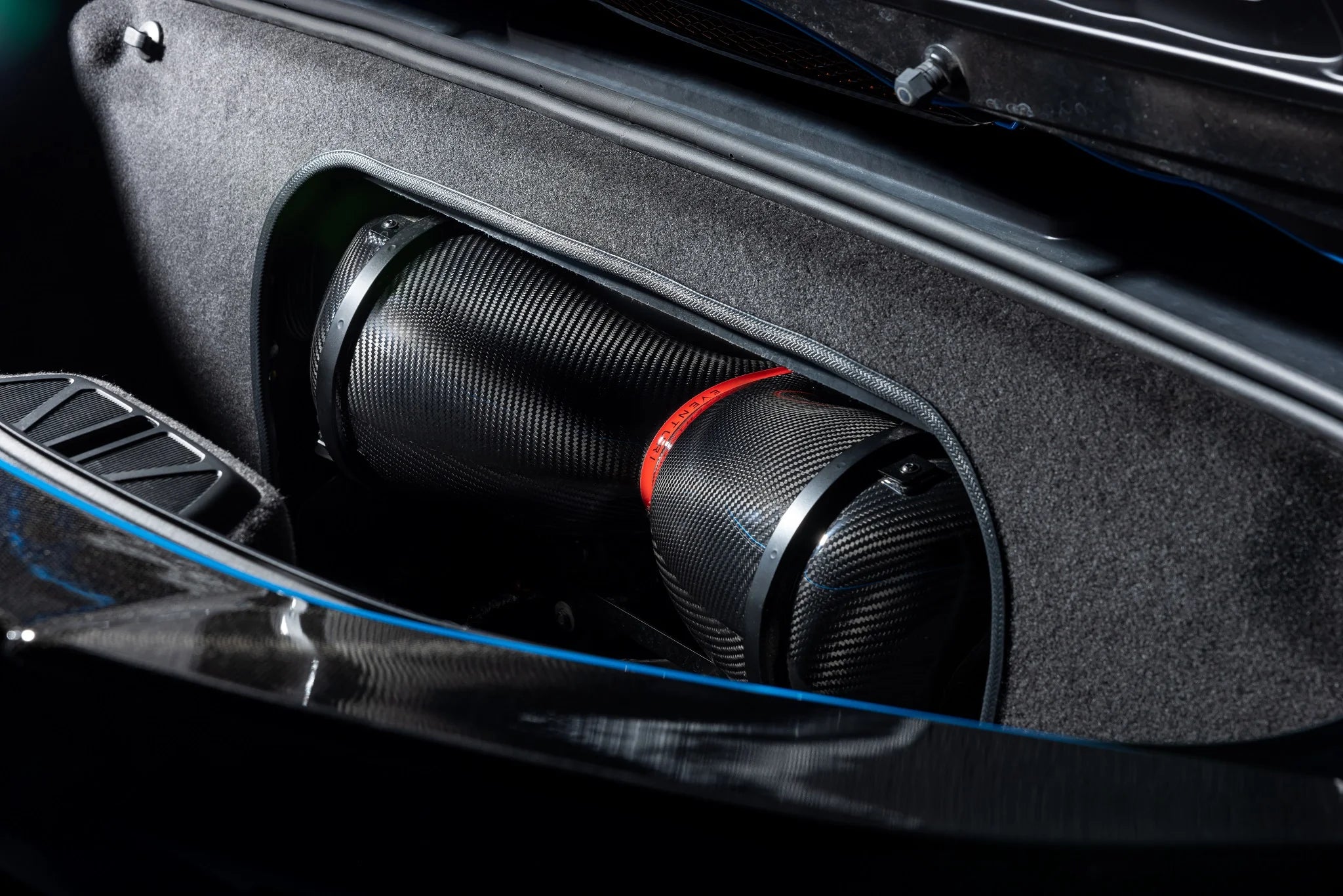 Eventuri C8 HTC (Convertible) Carbon Intake