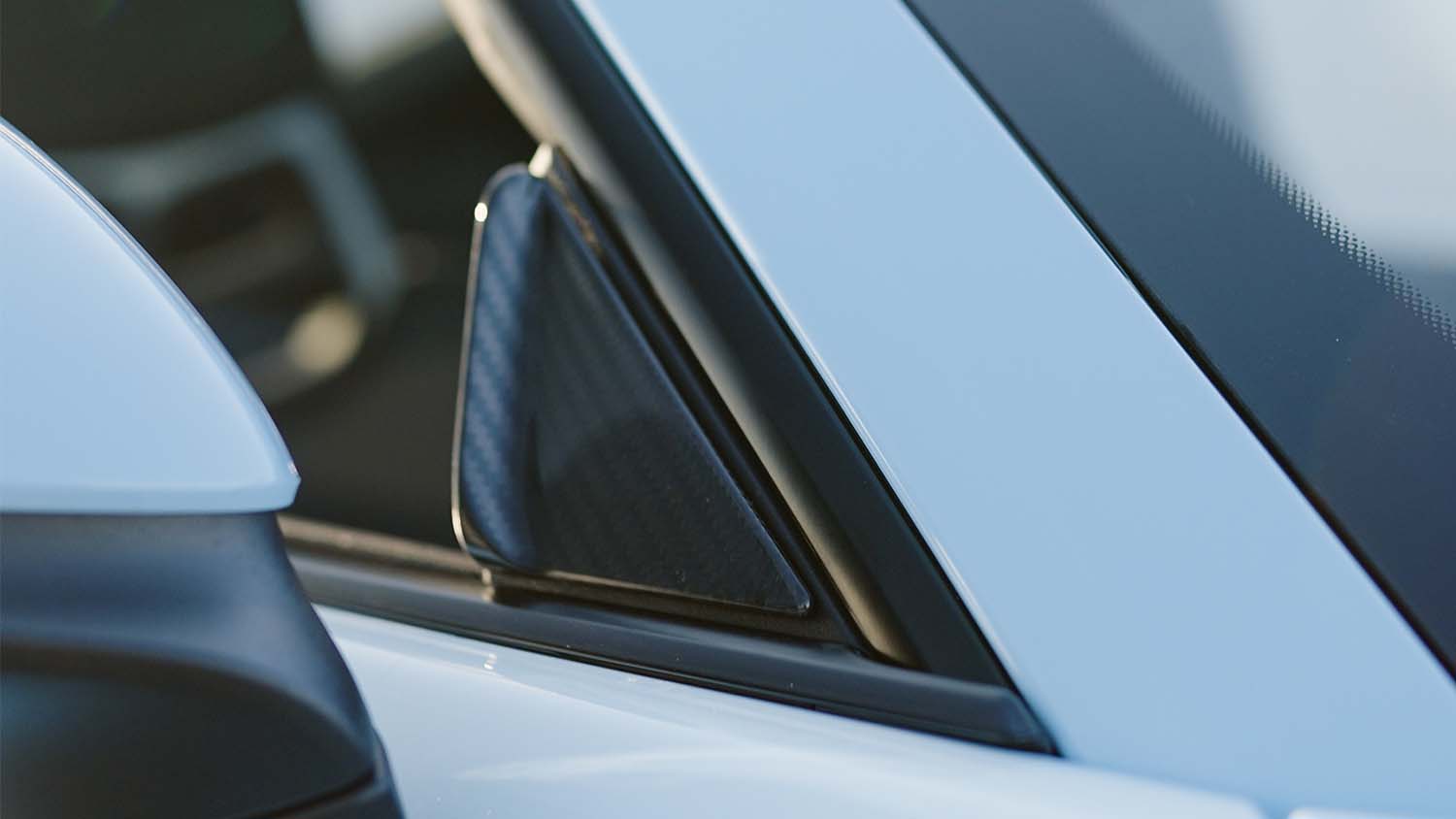 Verus Carbon Anti-Buffeting Wind Deflectors - 992 GT3 / RS